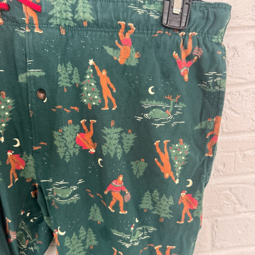 Duluth Trading Co Big Foot Christmas Pants Men's Medium - Picture 3 of 7